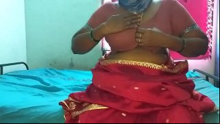 पढ़ते समय चुदाई का मजा Video