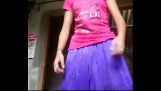 Desi girl showing all Video